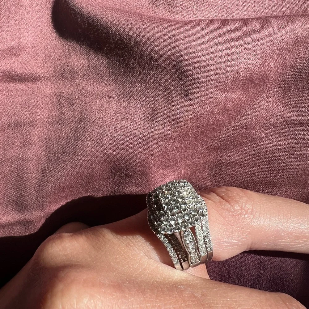 Wedding ring - Picture 4 of 4